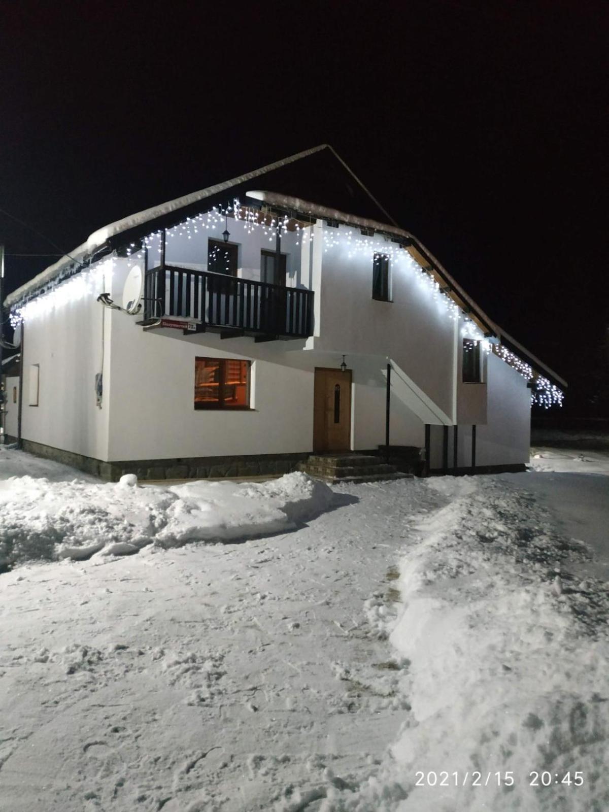 U Anastasii I Sofii Bilya Richki Konuk evi Mykulychyn Oda fotoğraf