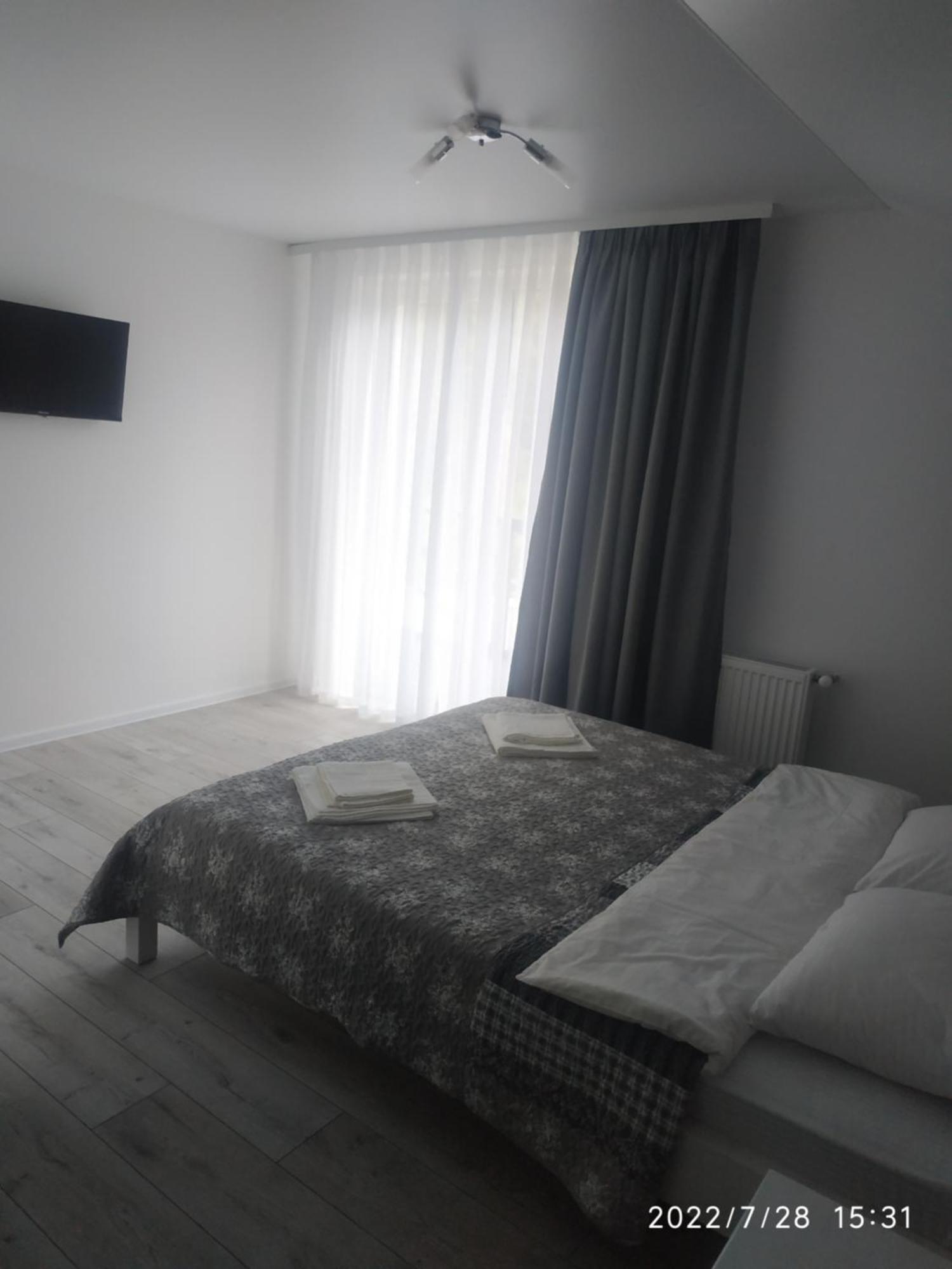U Anastasii I Sofii Bilya Richki Konuk evi Mykulychyn Oda fotoğraf